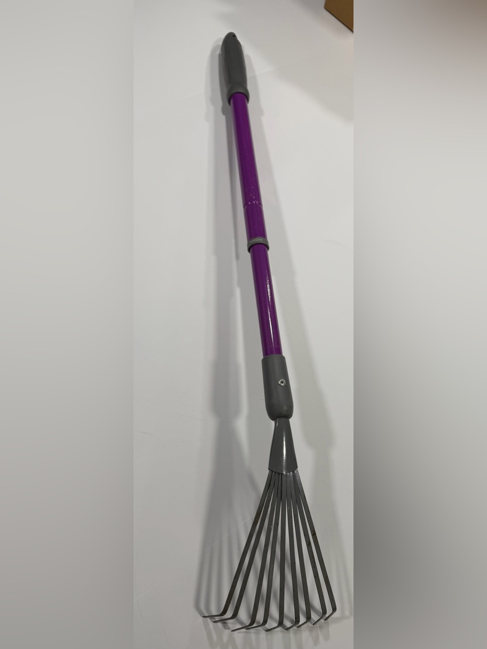 Bond Bloom Telescopic Shrub Rake with a purple steel handle